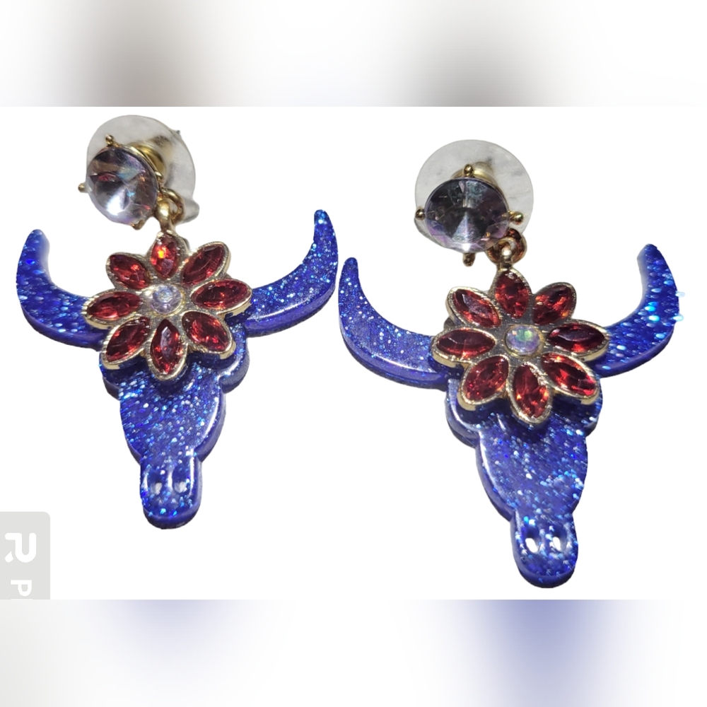 Texas Bull Red White And Blue Flower Earrings Patiotic Americana.
